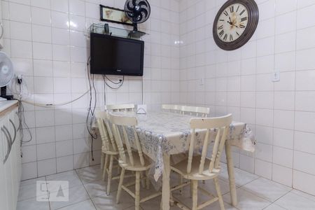 Casa de condomínio à venda com 430m², 4 quartos e 4 vagasCozinha