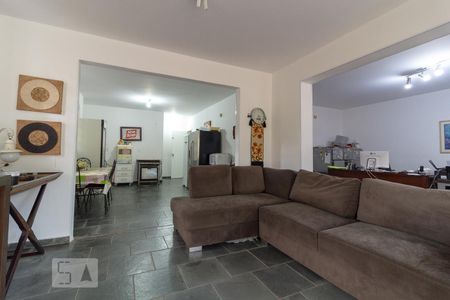 Casa de condomínio à venda com 430m², 4 quartos e 4 vagasSalão Multiuso