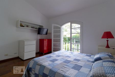 Casa de condomínio à venda com 430m², 4 quartos e 4 vagasSuíte 1