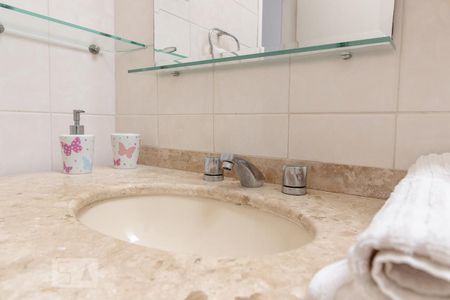 Casa de condomínio à venda com 430m², 4 quartos e 4 vagasBanheiro Suíte 1