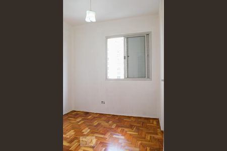 QUARTO 1 de apartamento para alugar com 2 quartos, 62m² em Santa Teresinha, São Paulo