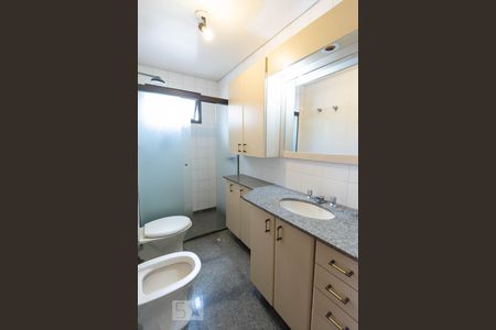 Apartamento à venda com 231m², 3 quartos e 2 vagasBanheiro Social