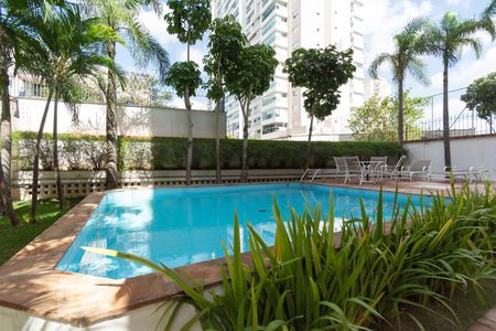 Apartamento à venda com 231m², 3 quartos e 2 vagasPiscina