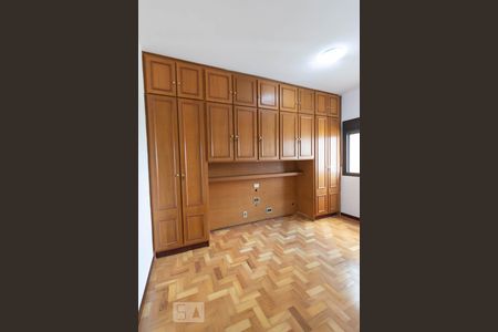 Apartamento à venda com 231m², 3 quartos e 2 vagasQuarto 2
