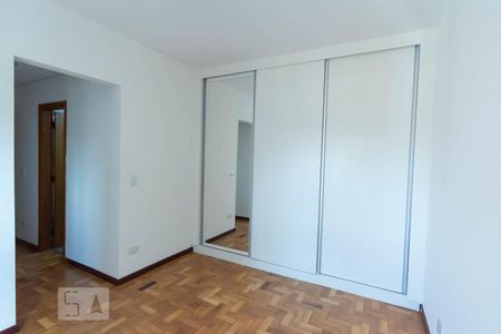 Apartamento à venda com 231m², 3 quartos e 2 vagasSuíte