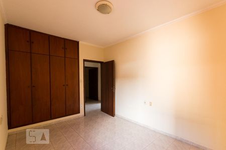 Casa à venda com 200m², 4 quartos e 2 vagasQuarto 4