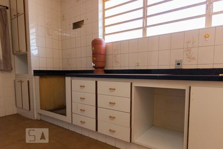 Casa à venda com 200m², 4 quartos e 2 vagasCozinha