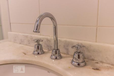 Apartamento à venda com 99m², 3 quartos e 2 vagasBanheiro 2