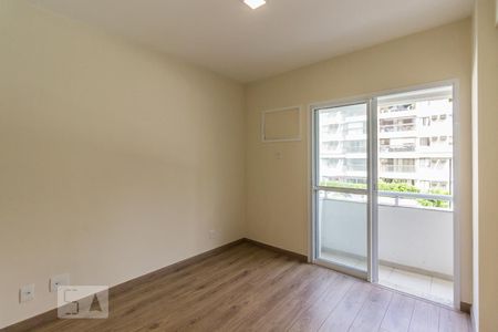 Apartamento à venda com 99m², 3 quartos e 2 vagasSuíte