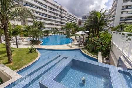 Apartamento à venda com 99m², 3 quartos e 2 vagasPiscina
