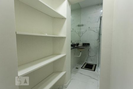 Banheiro Suite de apartamento para alugar com 2 quartos, 100m² em Batel, Curitiba