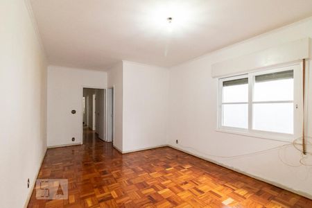 Casa à venda com 250m², 5 quartos e 2 vagas Casa à venda com 250m², 5 quartos e 2 vagasSuíte