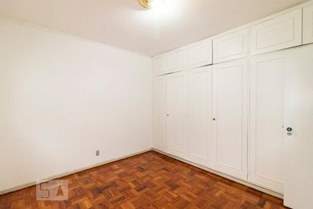 Casa à venda com 250m², 5 quartos e 2 vagas Casa à venda com 250m², 5 quartos e 2 vagasQuarto 1