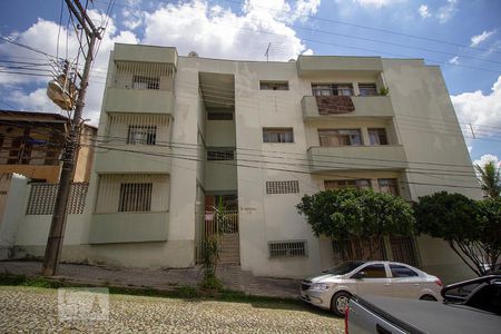Apartamento para alugar com 72m², 2 quartos e 1 vagaFachada