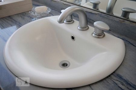 Apartamento à venda com 200m², 3 quartos e 1 vagaBanheiro da Suíte