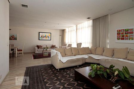 Apartamento à venda com 200m², 3 quartos e 1 vagaSala