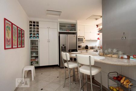 Apartamento à venda com 200m², 3 quartos e 1 vagaCozinha