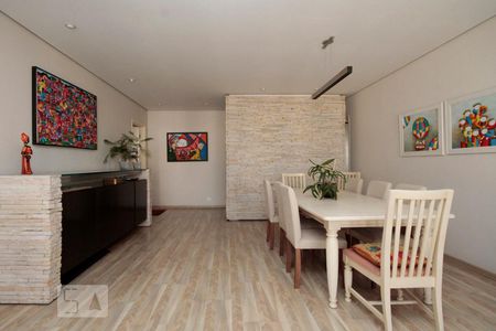 Apartamento à venda com 200m², 3 quartos e 1 vagaSala