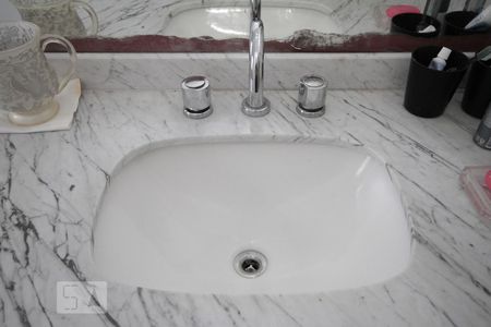 Apartamento à venda com 200m², 3 quartos e 1 vagaBanheiro