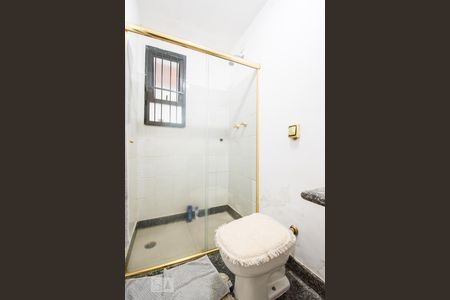 Apartamento à venda com 181m², 4 quartos e 3 vagasBanheiro 2 da Suíte 1