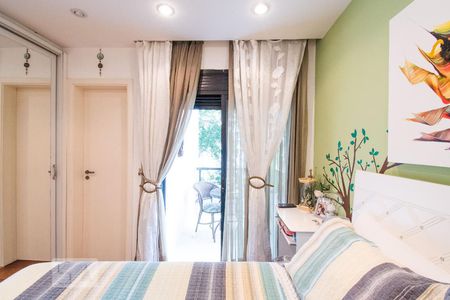 Apartamento à venda com 181m², 4 quartos e 3 vagasSuíte 2