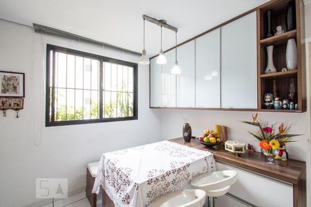 Apartamento à venda com 181m², 4 quartos e 3 vagasCopa