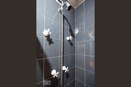 Apartamento à venda com 181m², 4 quartos e 3 vagasBanheiro da Suíte 2