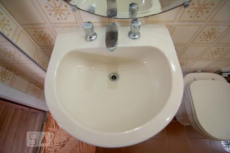 banheiro de apartamento para alugar com 3 quartos, 100m² em Santa Cecília, São Paulo