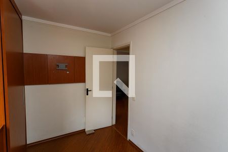 Quarto 1 de apartamento para alugar com 2 quartos, 68m² em Vila Morumbi, São Paulo