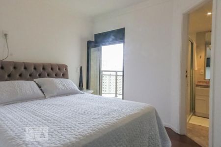 Suíte de apartamento para alugar com 3 quartos, 120m² em Indianópolis, São Paulo