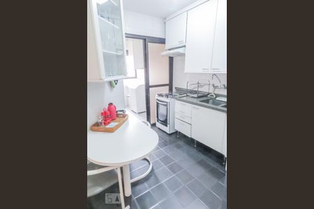 Apartamento para alugar com 120m², 3 quartos e 2 vagasCozinha