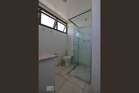 Apartamento à venda com 350m², 6 quartos e 5 vagasBanheiro da suíte 2