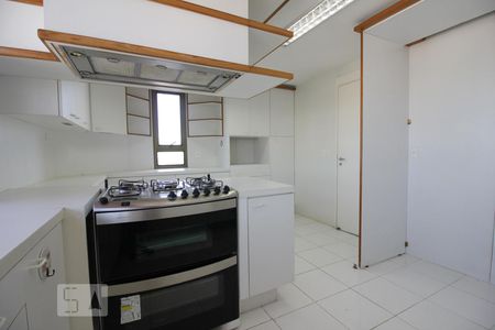 Apartamento à venda com 350m², 6 quartos e 5 vagasCozinha