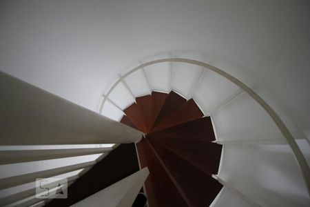 Apartamento à venda com 350m², 6 quartos e 5 vagasEscadas