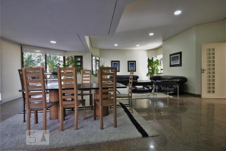 Apartamento à venda com 350m², 6 quartos e 5 vagasSalão de festas