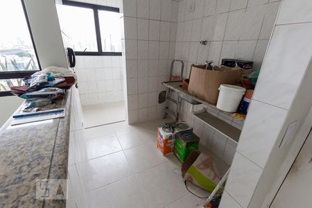 Cozinha de apartamento para alugar com 2 quartos, 80m² em República, São Paulo