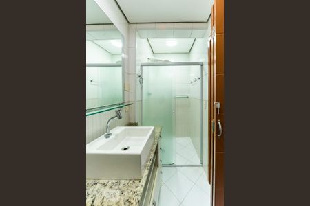 Banheiro de apartamento à venda com 2 quartos, 56m² em Assunção, São Bernardo do Campo