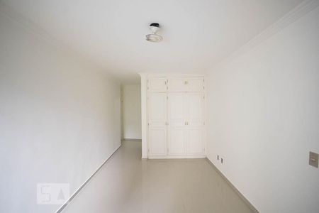 Apartamento à venda com 180m², 4 quartos e sem vagaSuíte 