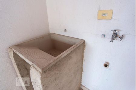 Casa de condomínio à venda com 100m², 3 quartos e 2 vagasTanque