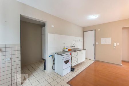 Cozinha de apartamento para alugar com 2 quartos, 85m² em Moema, São Paulo