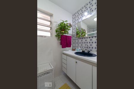 Banheiro de apartamento para alugar com 2 quartos, 70m² em Vila Mariana, São Paulo