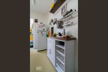 Cozinha de apartamento para alugar com 2 quartos, 70m² em Vila Mariana, São Paulo