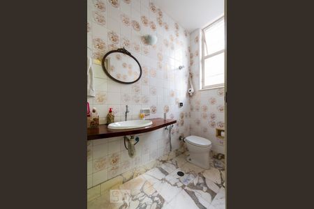 Casa para alugar com 420m², 4 quartos e 4 vagasLavabo