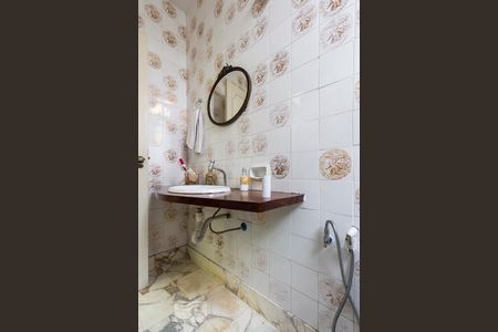 Casa para alugar com 420m², 4 quartos e 4 vagasLavabo