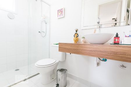Apartamento para alugar com 62m², 2 quartos e 1 vagaBanheiro da suíte