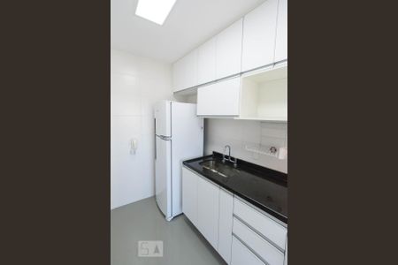 Apartamento à venda com 75m², 2 quartos e 1 vaga Apartamento à venda com 75m², 2 quartos e 1 vagaCozinha
