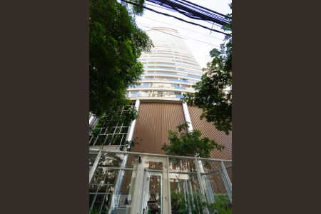 Apartamento à venda com 75m², 2 quartos e 1 vaga Apartamento à venda com 75m², 2 quartos e 1 vagaFachada