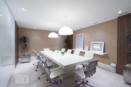 Apartamento à venda com 75m², 2 quartos e 1 vaga Apartamento à venda com 75m², 2 quartos e 1 vagaOffice