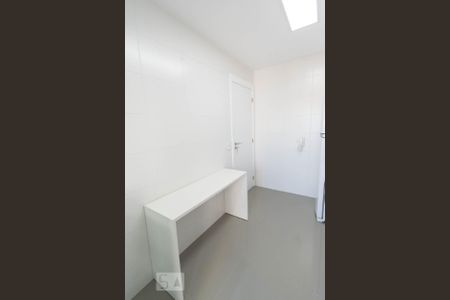 Apartamento à venda com 75m², 2 quartos e 1 vaga Apartamento à venda com 75m², 2 quartos e 1 vagaCozinha