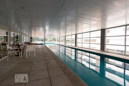Apartamento à venda com 75m², 2 quartos e 1 vaga Apartamento à venda com 75m², 2 quartos e 1 vagaPiscina Coberta